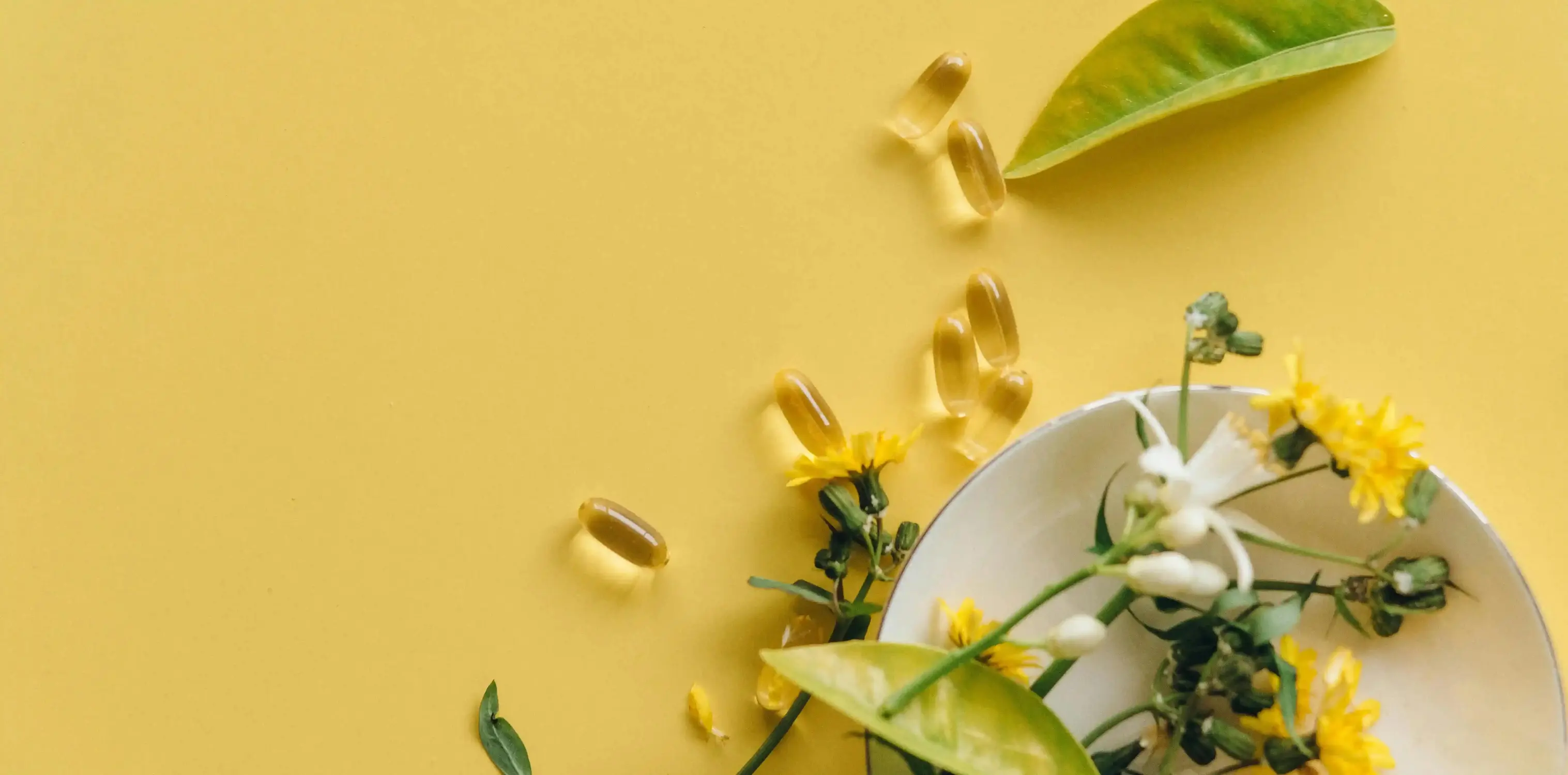 Everything You Need to Know About the Hashimoto’s Diet — Plus, New Treatments for Hashimoto’s Thyroiditis