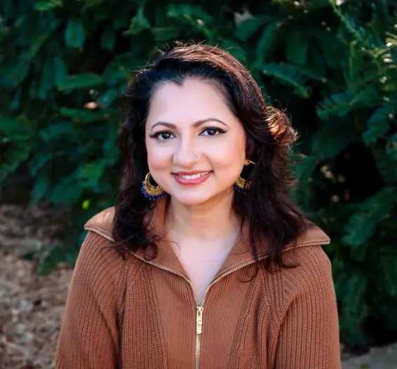 Kina  Khatri 