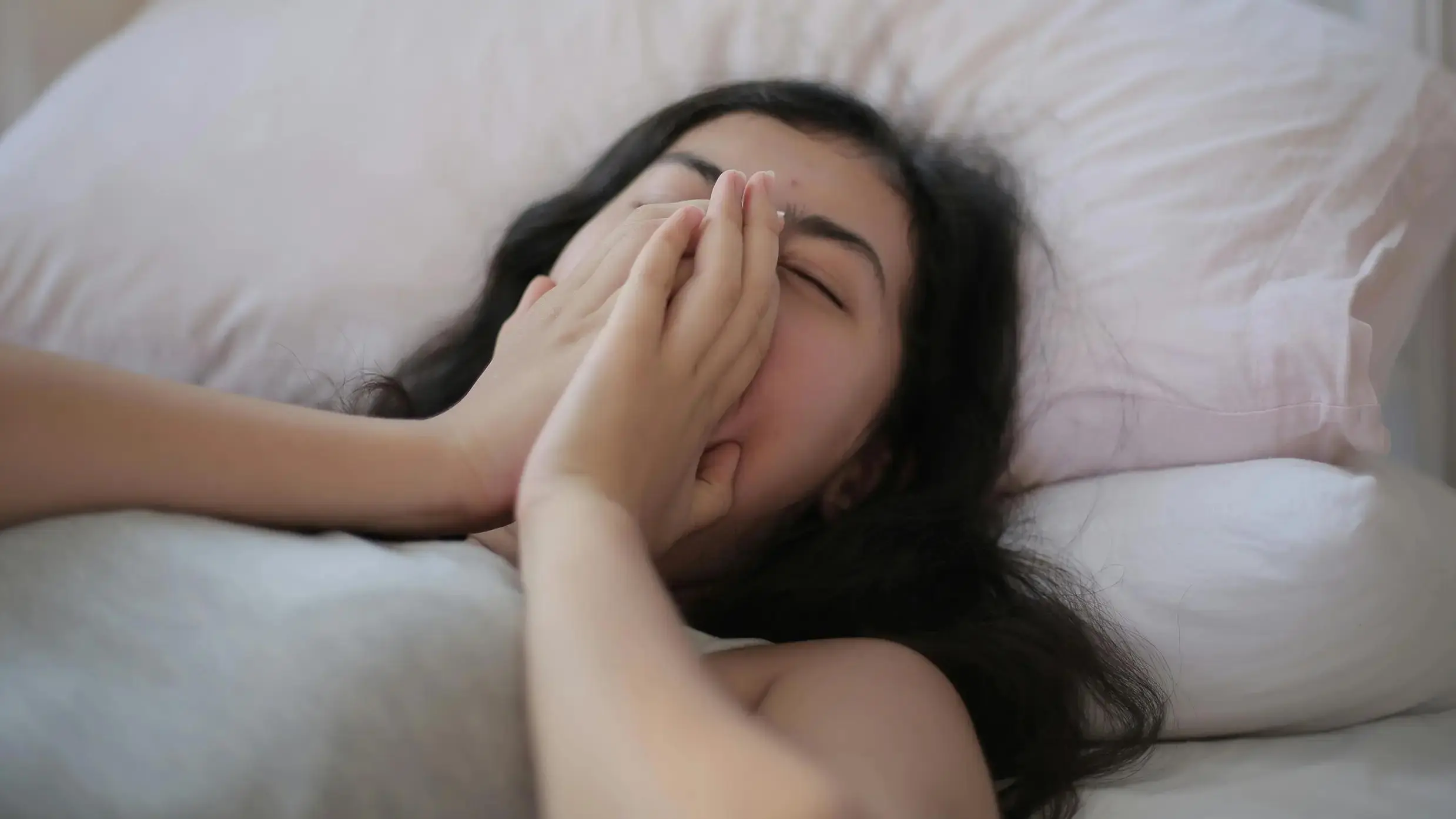 Why Do I Cough When I Lie Down At Night? Nighttime Coughing Causes and ...